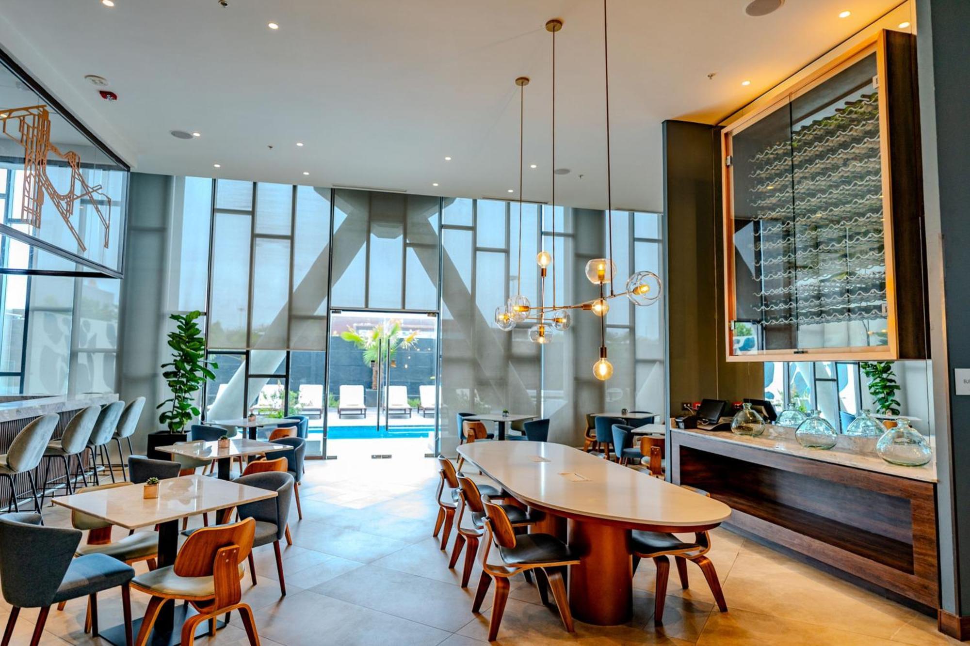 Courtyard By Marriott Santiago Airport Hotell Eksteriør bilde